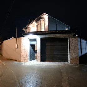 In nan 185.0 m² house with 5.0 rooms is for sale - Image 4