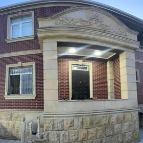 In nan 200.0 m² house with 5.0 rooms is for sale - Image 4