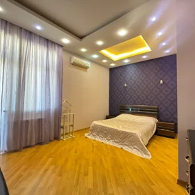 In Baku 110.0 m² apartment is for sale - Image 2