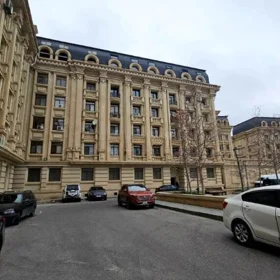 In Səbail rayonu 100.0 m² apartment is for sale - Image 5