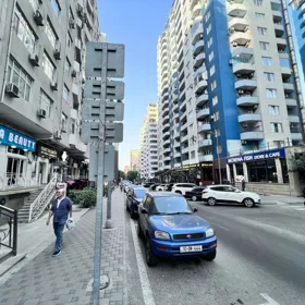 In Baku 136.0 m² apartment is for sale - Image 7