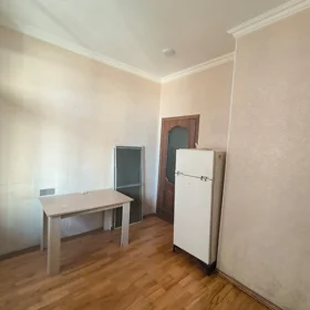 In Baku 87.0 m² apartment is for sale - Image 3