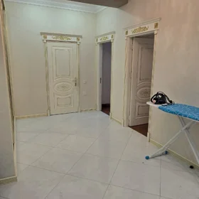 In Baku 85.0 m² apartment is for rent - Image 9