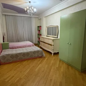 In Baku 120.0 m² apartment is for sale - Image 8