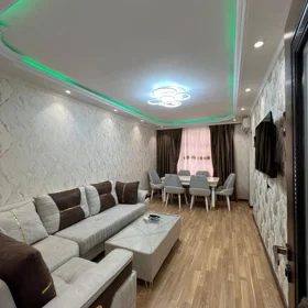 In Baku 120.0 m² apartment is for sale - Image 3
