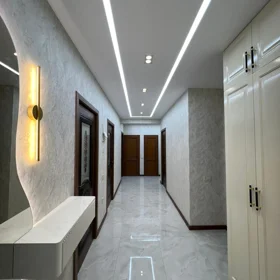 In Baku 120.0 m² apartment is for sale - Image 7