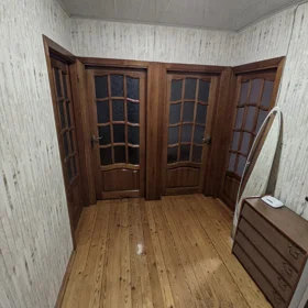 In Baku 100.0 m² apartment is for sale - Image 2