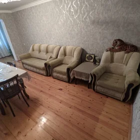 In Baku 100.0 m² apartment is for sale - Image 3