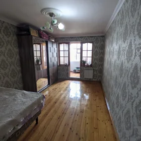 In Baku 100.0 m² apartment is for sale - Image 4