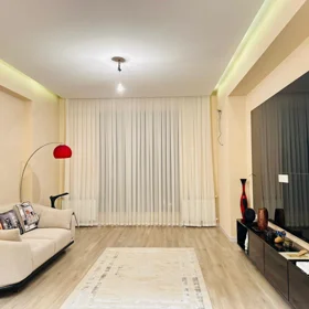 In Baku 90.0 m² apartment is for sale - Image 3