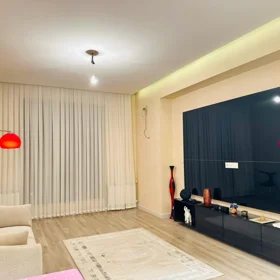 In Baku 90.0 m² apartment is for sale - Image 4
