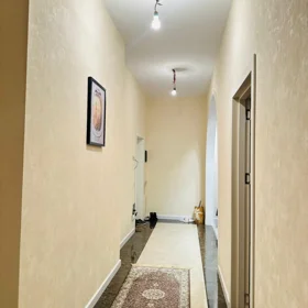 In Baku 90.0 m² apartment is for sale - Image 6