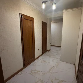 In Baku 80.0 m² apartment is for sale - Image 6