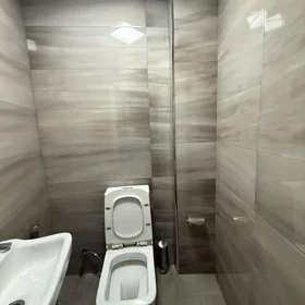 In Baku 115.0 m² apartment is for rent - Image 9