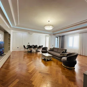In Baku 170.0 m² apartment is for rent - Image 6