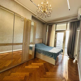 In Baku 170.0 m² apartment is for rent - Image 9