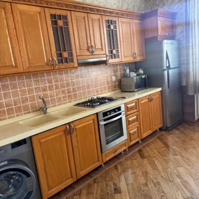 In Baku 140.0 m² apartment is for rent - Image 2