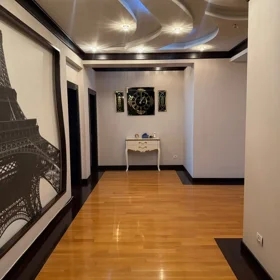 In Baku 200.0 m² apartment is for rent - Image 5