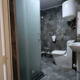 In Baku 42.0 m² apartment is for rent - Image 5