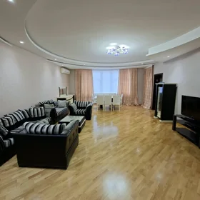 In Baku 170.0 m² apartment is for rent - Image 6