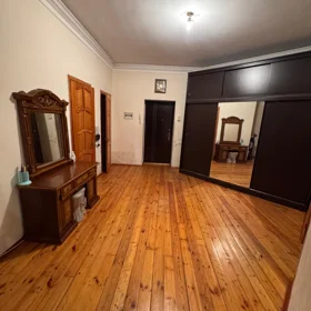 In Baku 120.0 m² apartment is for rent - Image 5