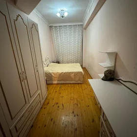 In Baku 120.0 m² apartment is for rent - Image 9