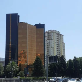In Baku 65.0 m² apartment is for rent - Image 2