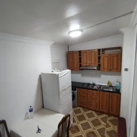 In Baku 30.0 m² house with 2.0 rooms is for rent - Image 4