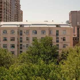In Baku 100.0 m² apartment is for rent - Image 4