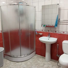 In Baku 120.0 m² apartment is for sale - Image 7