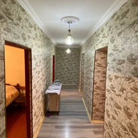 In Binəqədi rayonu 128.0 m² house with 5.0 rooms is for sale - Image 2