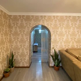 In Binəqədi rayonu 128.0 m² house with 5.0 rooms is for sale - Image 4