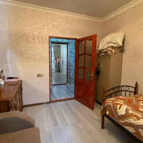In Binəqədi rayonu 128.0 m² house with 5.0 rooms is for sale - Image 7