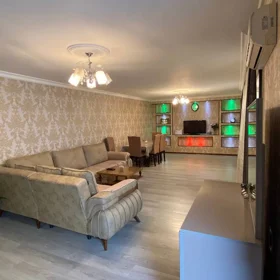 In Binəqədi rayonu 128.0 m² house with 5.0 rooms is for sale - Image 10