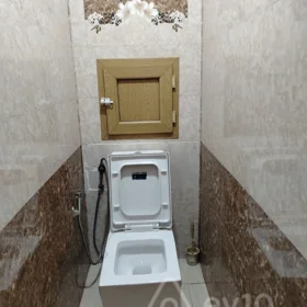 In Baku 65.0 m² apartment is for sale - Image 4