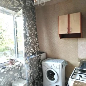 In Baku 65.0 m² apartment is for sale - Image 6