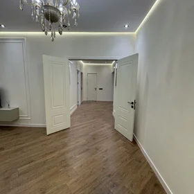 In Baku 110.0 m² apartment is for rent - Image 5