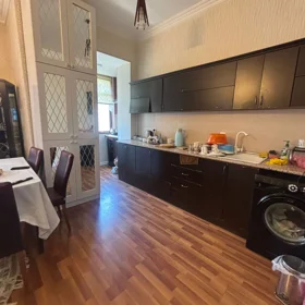 In Baku 65.0 m² apartment is for sale - Image 4