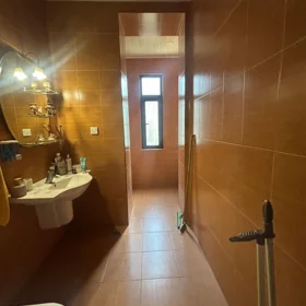 In Baku 65.0 m² apartment is for sale - Image 7