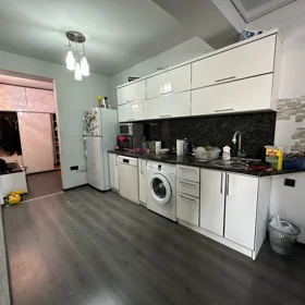 In Baku 90.0 m² apartment is for rent - Image 5