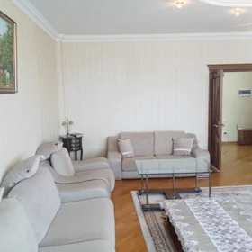 In Baku 132.0 m² apartment is for sale - Image 10