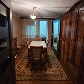 In Baku 70.0 m² apartment is for rent - Image 3