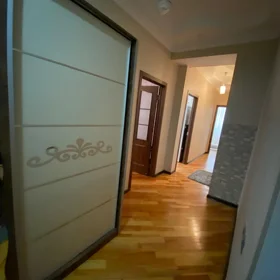 In Baku 90.0 m² apartment is for rent - Image 3