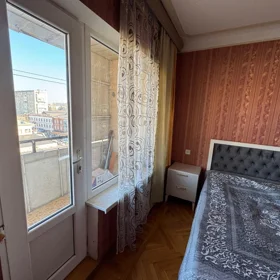In Baku 90.0 m² apartment is for sale - Image 4