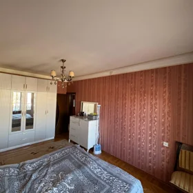 In Baku 90.0 m² apartment is for sale - Image 5
