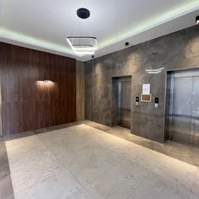 In Baku 240.0 m² apartment is for sale - Image 5