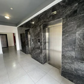 In Baku 240.0 m² apartment is for sale - Image 6