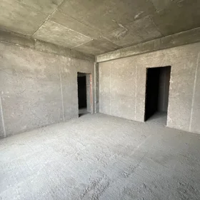 In Baku 240.0 m² apartment is for sale - Image 9