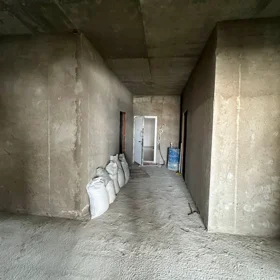 In Baku 240.0 m² apartment is for sale - Image 10