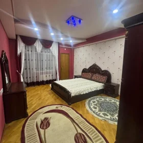 In Baku 152.0 m² apartment is for sale - Image 10